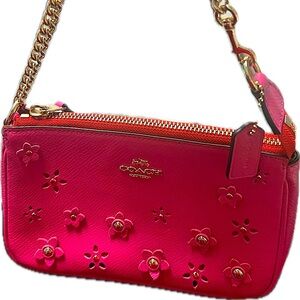 Coach wristlet with metal chain link
